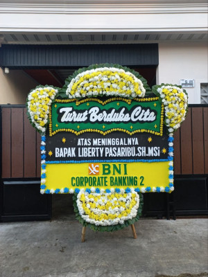 Papan Bunga Duka di Parungponteng