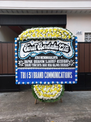 Papan Bunga Duka di Parungponteng